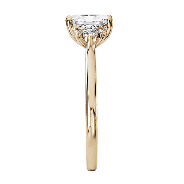 Oval Semi-Mount Diamond Engagement Ring