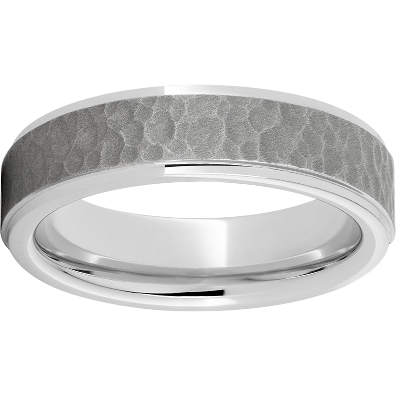 serinium® flat grooved edge band with a sandblasted moon finish