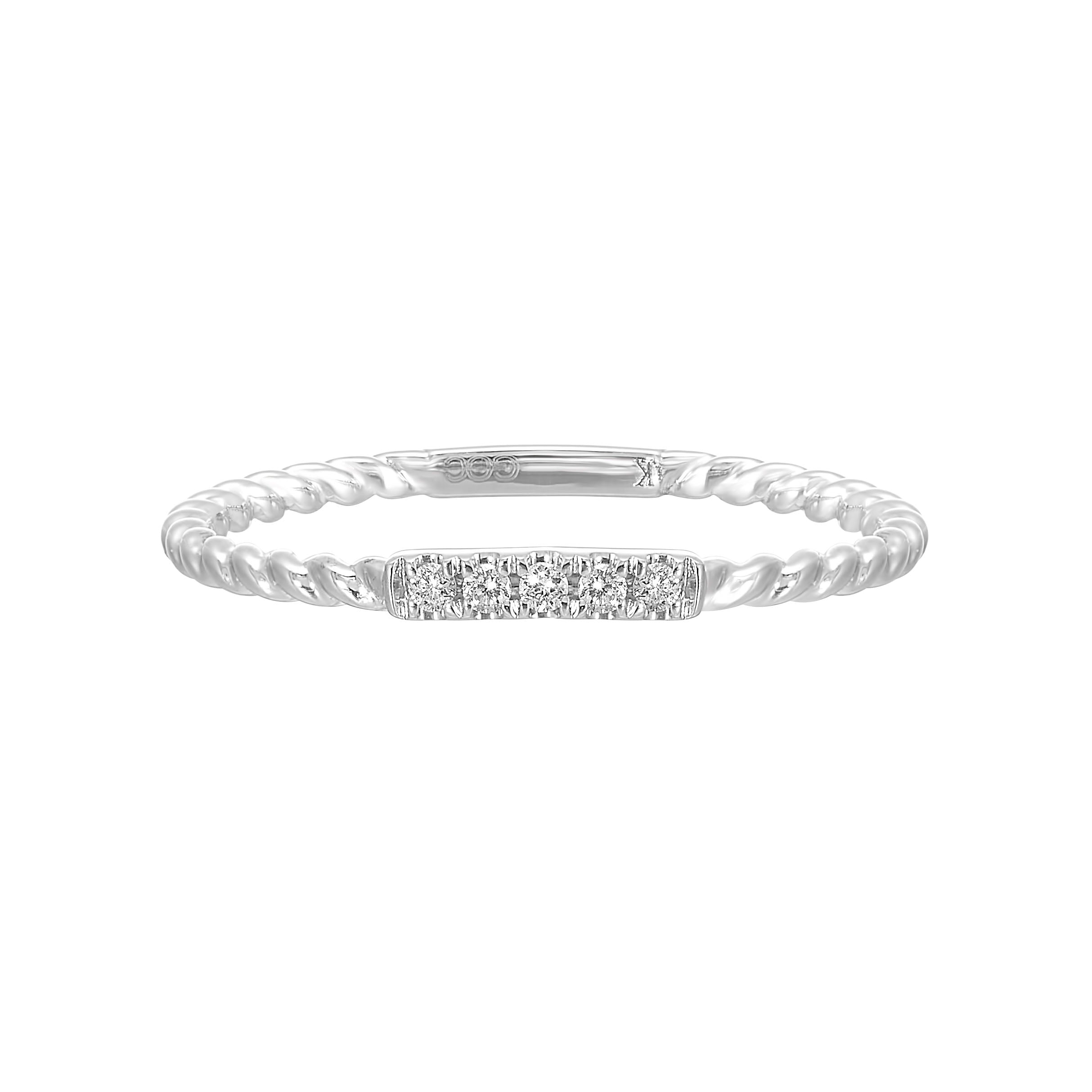 10kt white gold diamond 1/20ctw ring